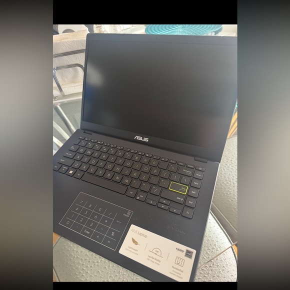 ASUS Black Laptop - Picture 1 of 6